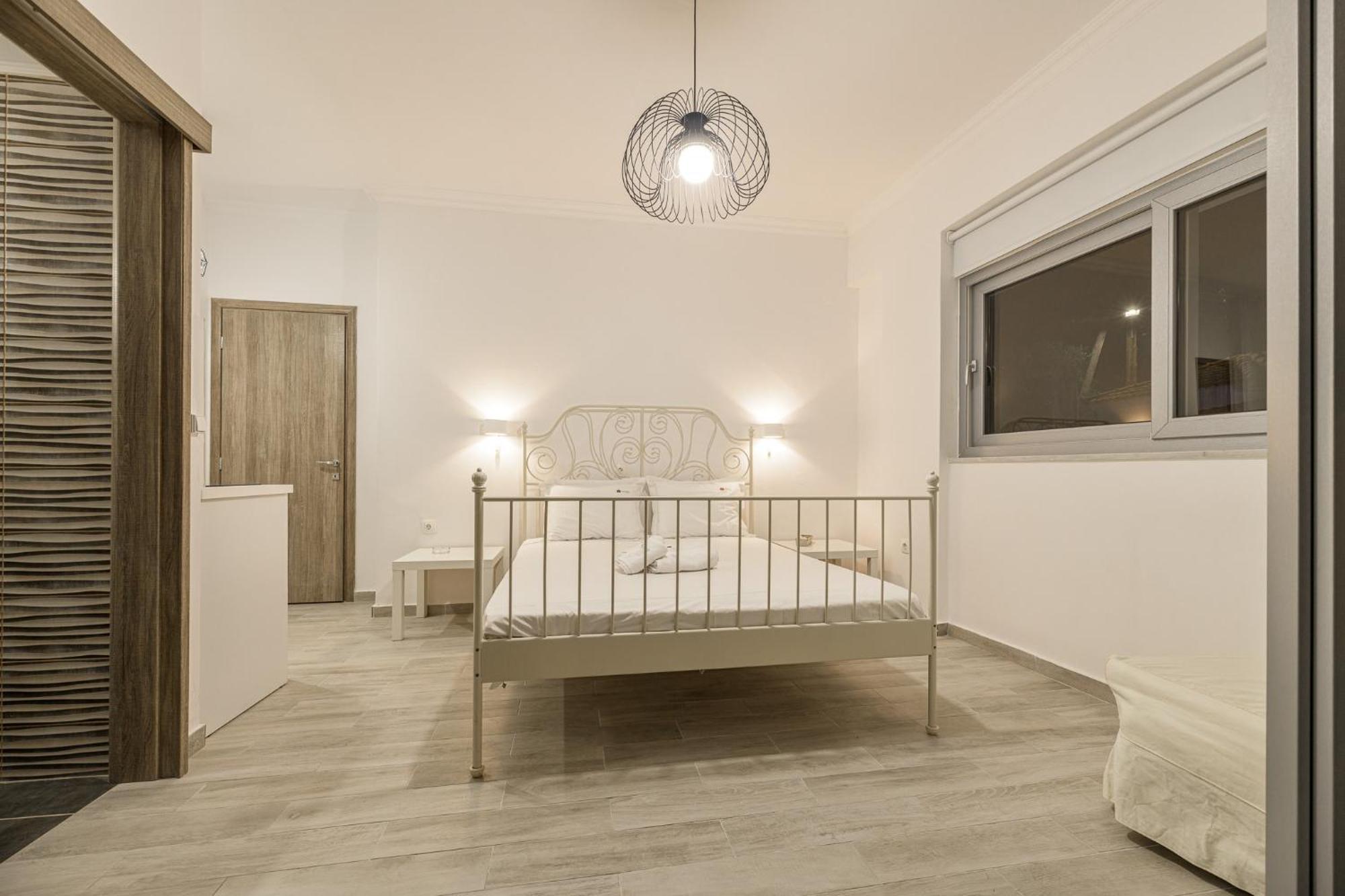 Denise Studios And Apartments 아르가시 외부 사진