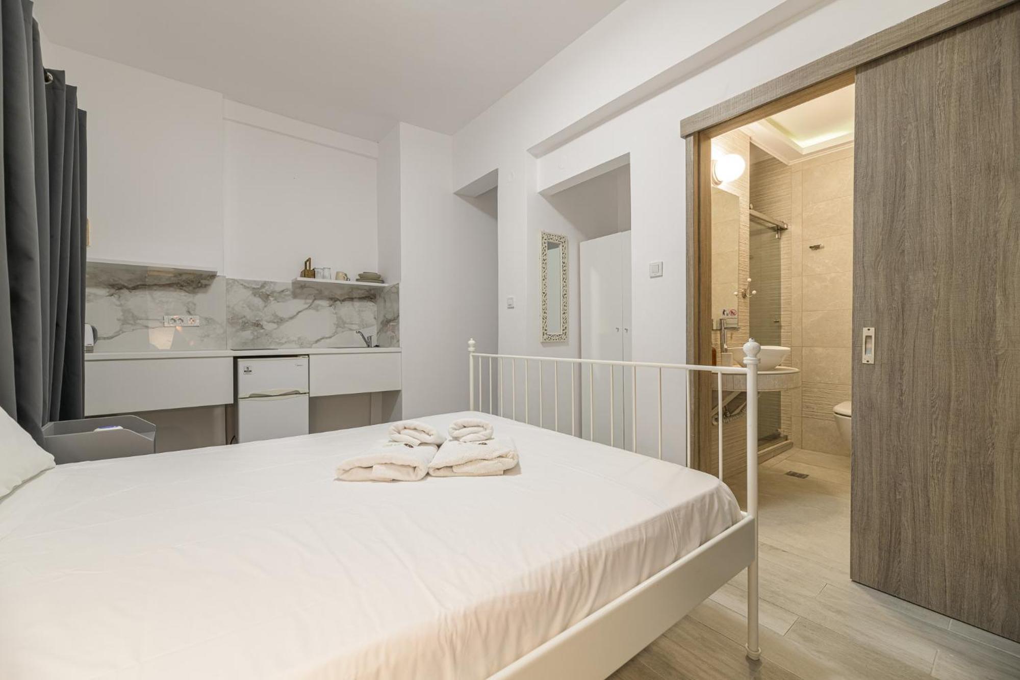Denise Studios And Apartments 아르가시 외부 사진
